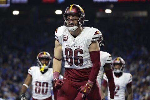 Tight end Zach Ertz re-signing with Washington Commanders, AP source says