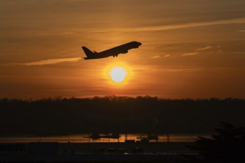 Worries about flying seem to be taking off. Here’s how to cope with in-flight anxiety