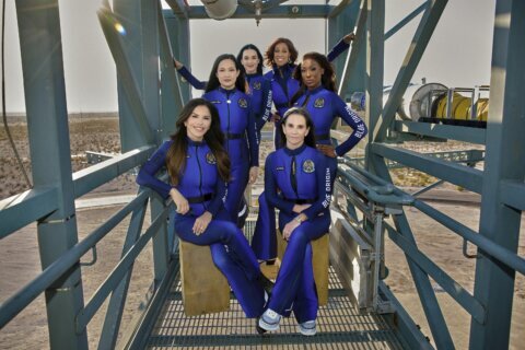 Blue Origin launches an all-female celebrity crew with Katy Perry, Gayle King and Lauren Sanchez