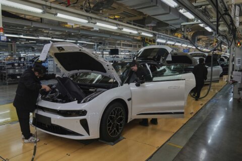 US and global economic outlook deteriorates in Trump trade war, IMF says