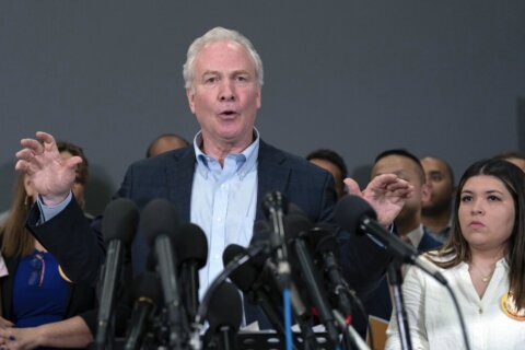‘Margarita-gate’: Sen. Chris Van Hollen slams efforts to stage optics of meeting with Abrego Garcia