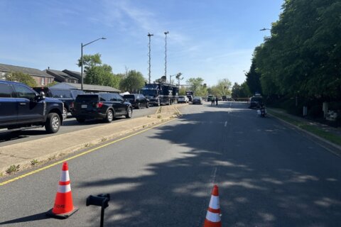 2 Fairfax Co. police officers wounded in shooting; suspect killed