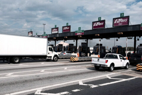 How much money do motorists lose each year commuting on roads in Maryland?