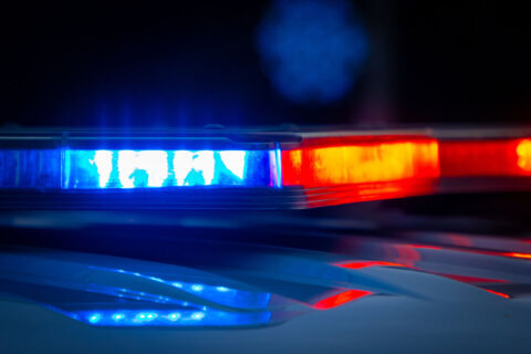 Man fleeing Virginia State Police hits 3 vehicles — including Metro bus