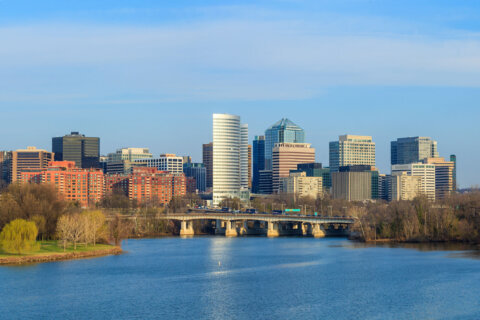Some Northern Virginia leaders say local economy is too dependent on federal government