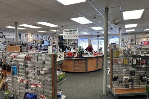 ‘End of an era’: The last RadioShack in Maryland is closing its doors