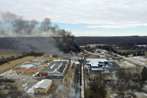 Jury decides Norfolk Southern should pay for the $600 million settlement in 2023 Ohio derailment